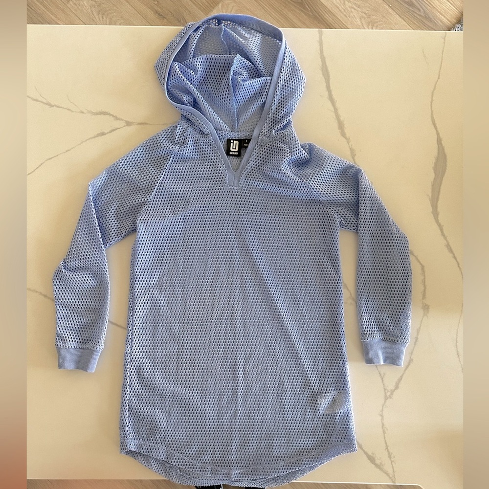 Girls size small, Ideology mesh long sleeve hooded shirt, excellent condition!